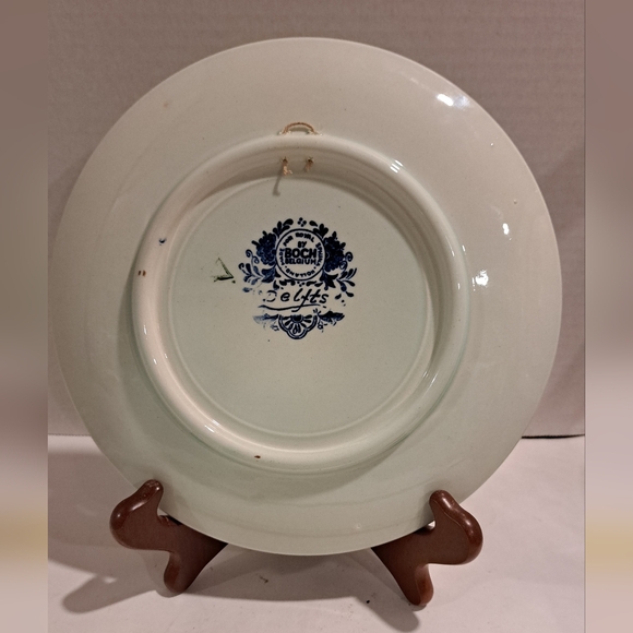 2 Vintage Delf plates, blue and white.  Boch Belgium Delfts Plate. - Picture 9 of 10